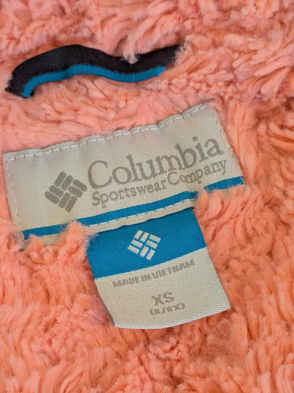 ⭐ Columbia Black quilted coat with fuzzy pink lining size XS 6-6x